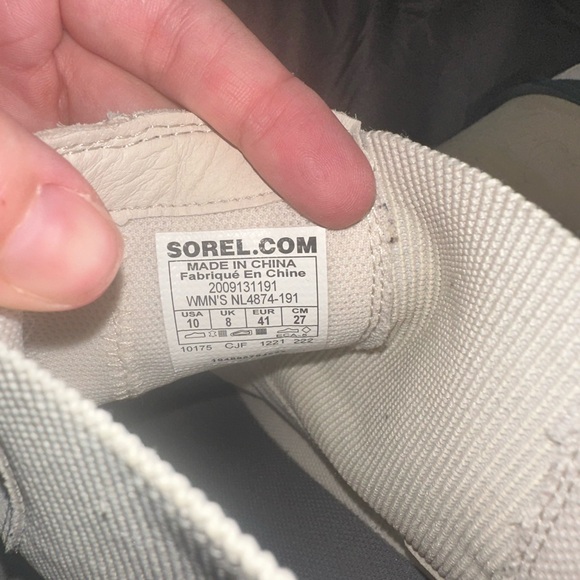 Sorel Women's Cream Ankle Boots - Picture 4 of 4